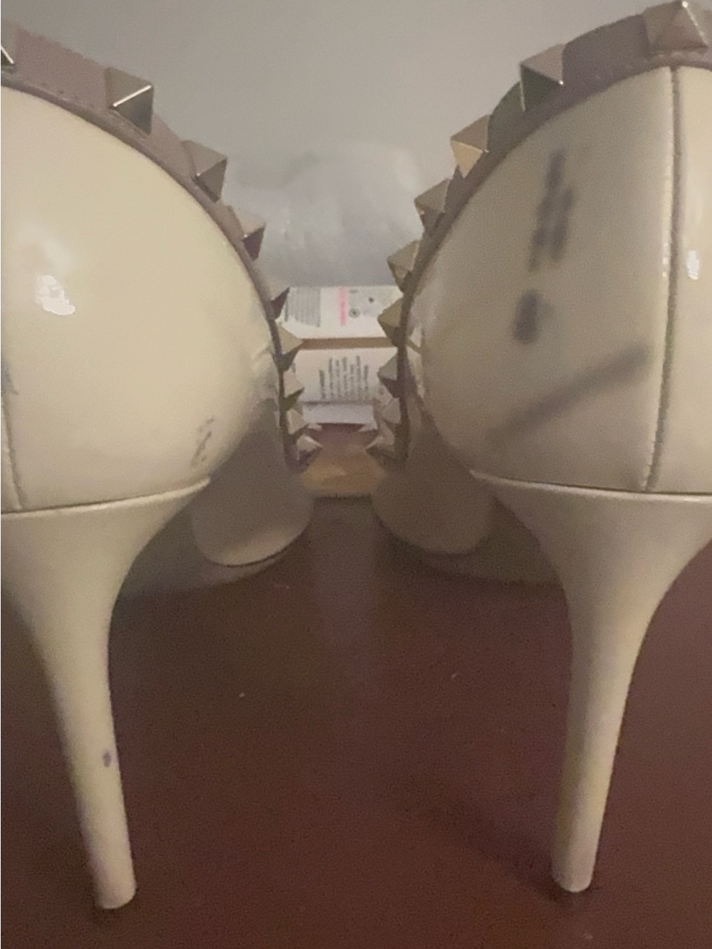 Valentino Studded heels cream size 40.5 - Picture 8 of 10